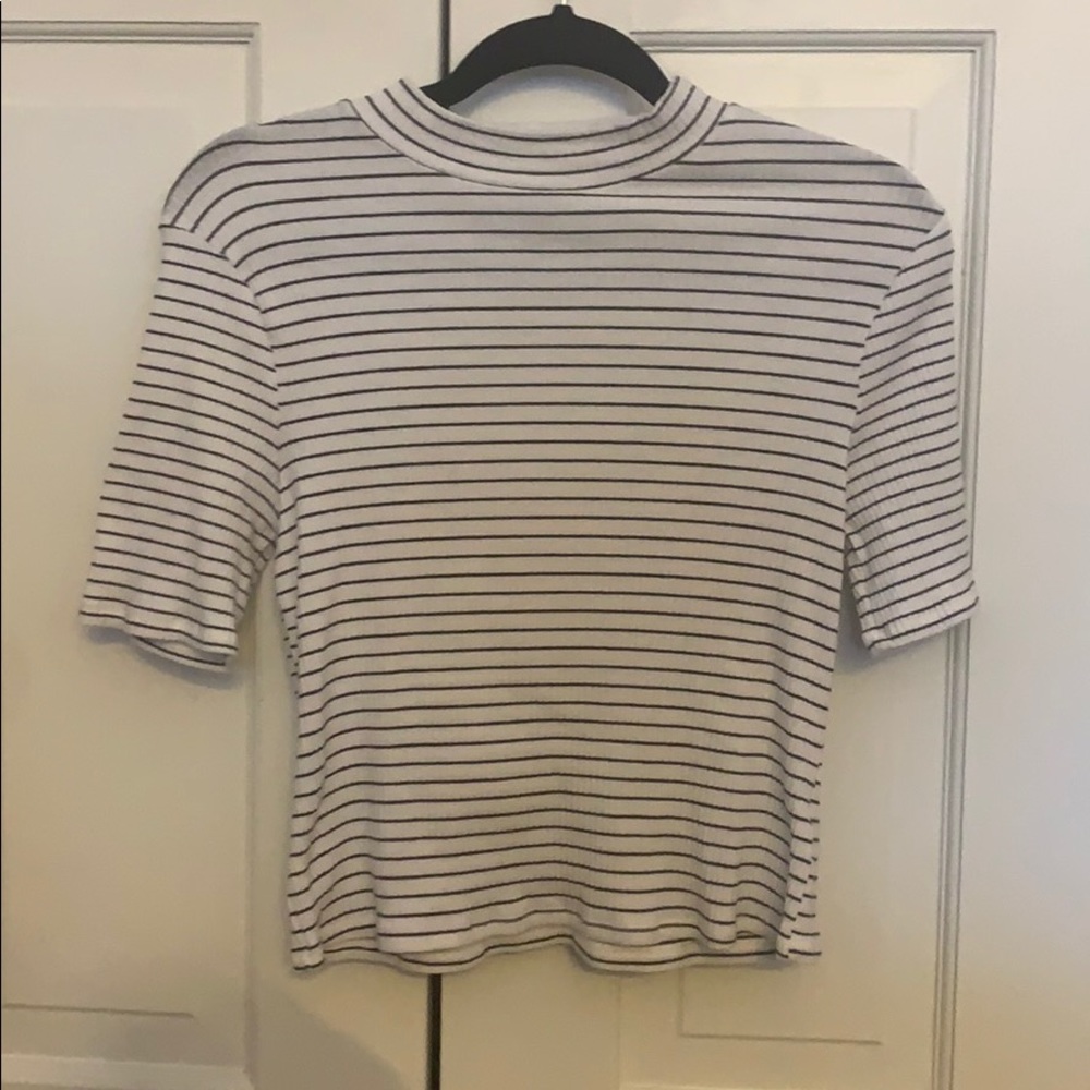 Short sleeve shirt